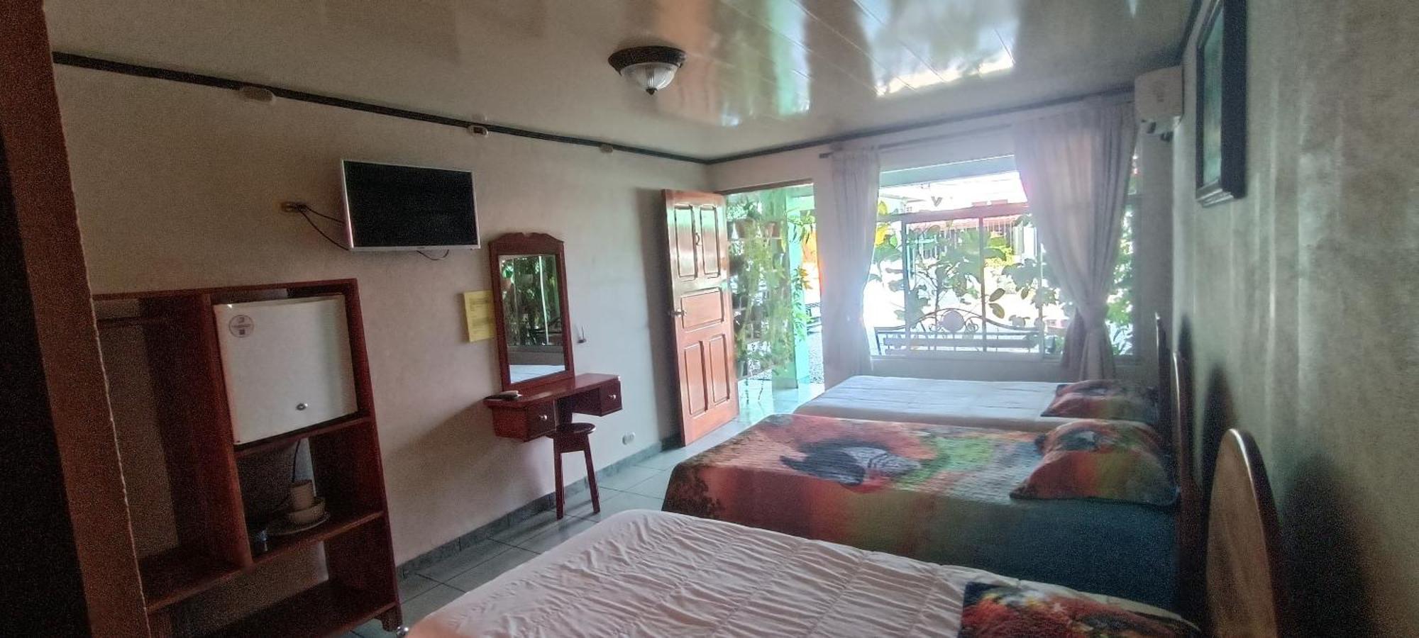 Fas Bnb & Off Site Thermal Resort La Fortuna 外观 照片